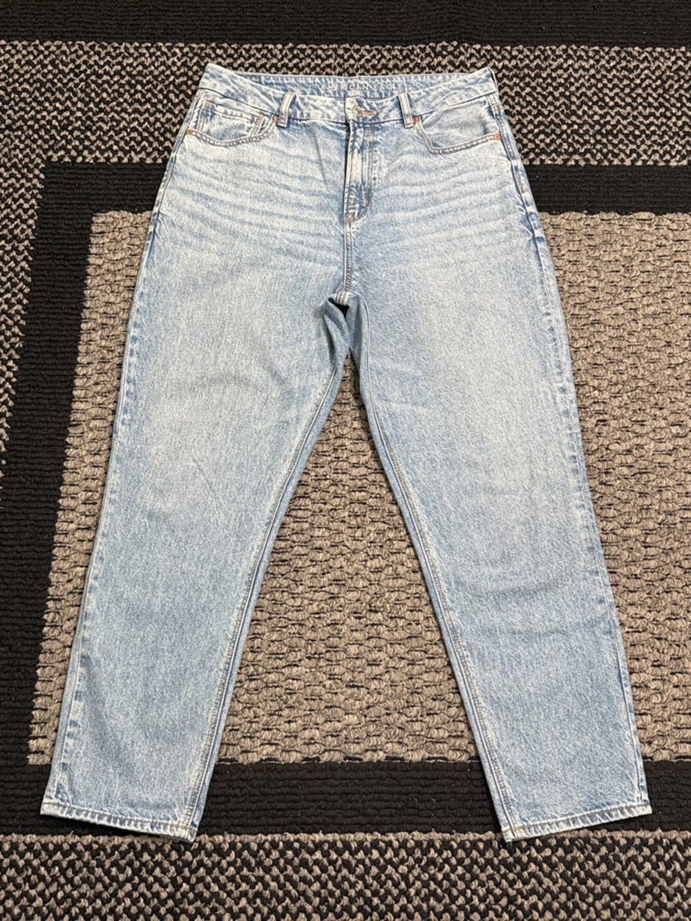 American Eagle Curvy Mom Jean Sz 12 Strigid High Rise Classic Casual Denim